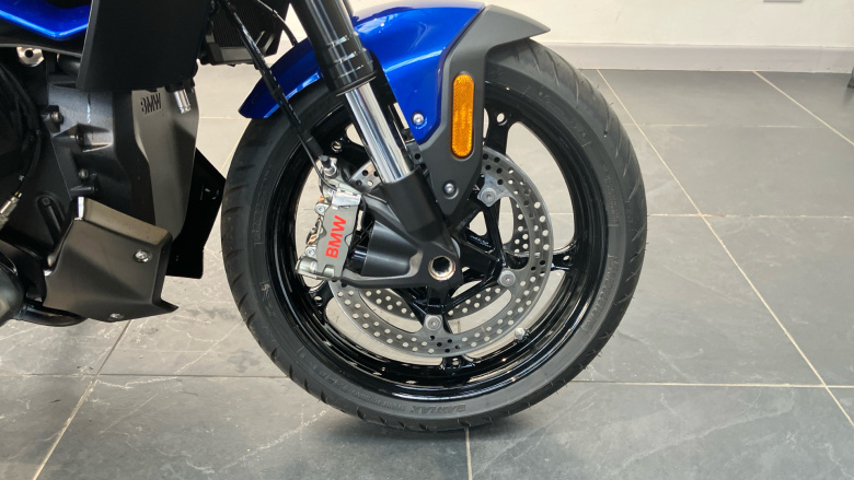 BMW R1300 R SE (25MY)